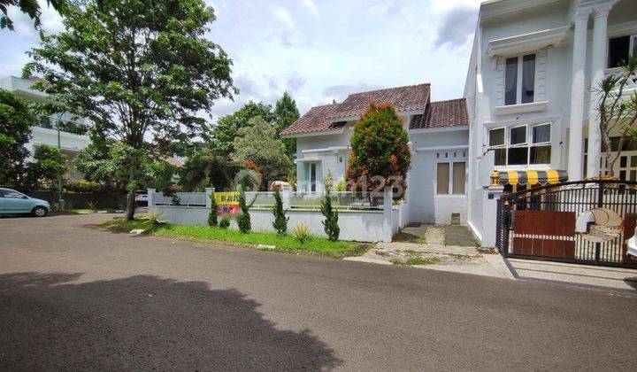 Rumah Hoek Baru Renov Kawasan Premium Fasilitas Lengkap Akses Tol 2