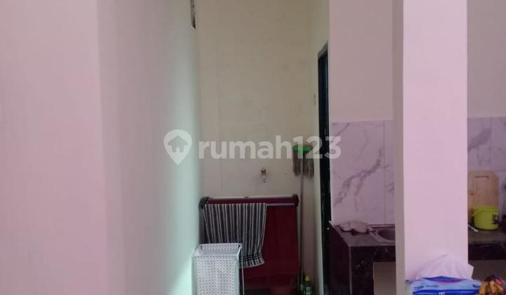 Rumah Cantik Baru Renovasi, Posisi Bagus Hadap Taman Fasum 8