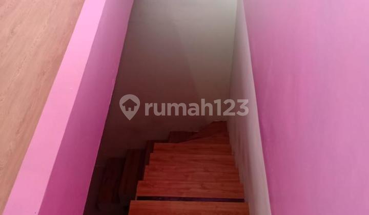 Rumah Cantik Baru Renovasi, Posisi Bagus Hadap Taman Fasum 13
