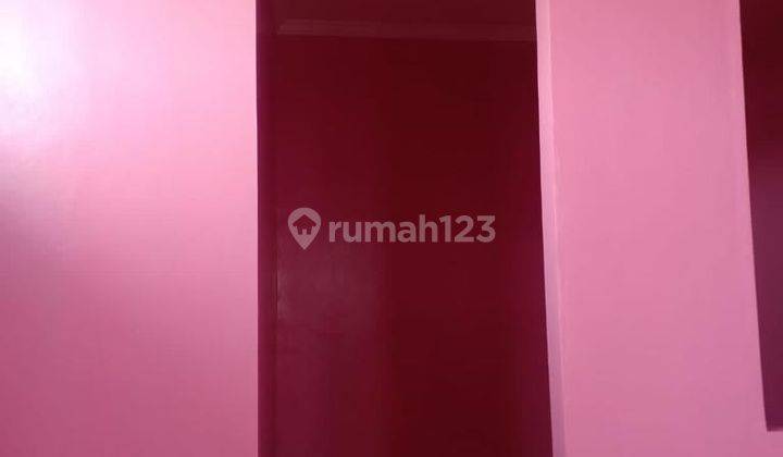 Rumah Cantik Baru Renovasi, Posisi Bagus Hadap Taman Fasum 15