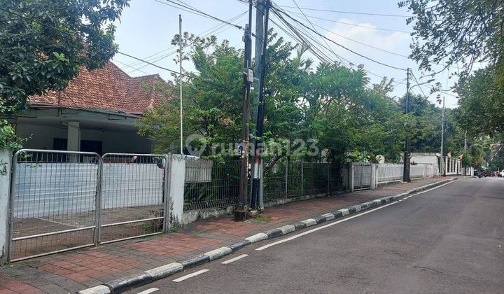 Rumah Luas di Kawasan Premium & Strategis Menteng Jakarta Pusat 2