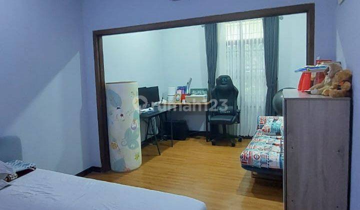 Rumah Mewah Furnished Siap Huni di Lokasi Strategis Dekat Tol 2