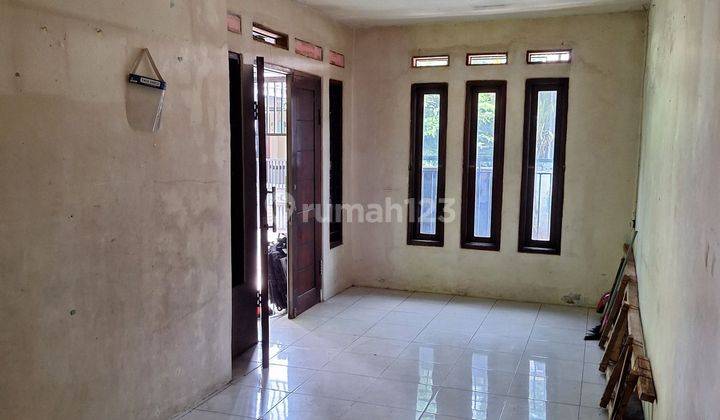 ruang tamu rumah minimalis murah di ciomas