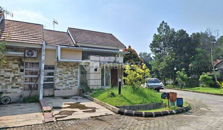 Rumah Hoek Premium Nomor 1 di Jalan Utama Cluster Rancamaya 1