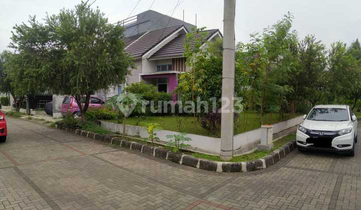 Affordable Hook Houses in a Premium Cluster with Direct Toll Road Access in Front of the Housing Complex 1