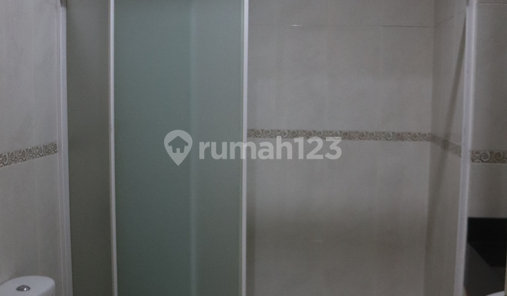 Rumah Besar di Cluster Gilimanuk, Daan Mogot Baru, Jakarta Barat 2
