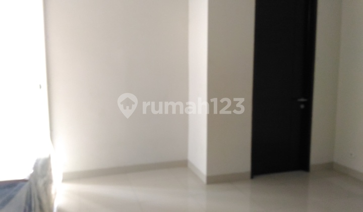 Rumah Minimalis Semi Furnished di Puri Botanical, Jakarta Barat 4