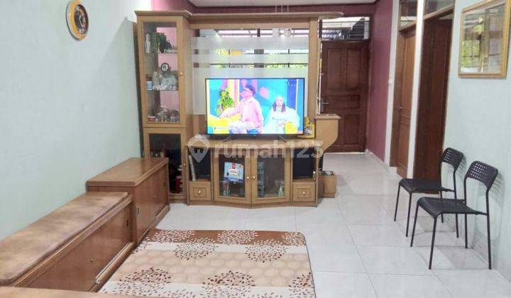 DIJUAL CEPAT (BU)  DI JL. KEMBAR TIMUR , 2 LANTAI(NEGO) 1