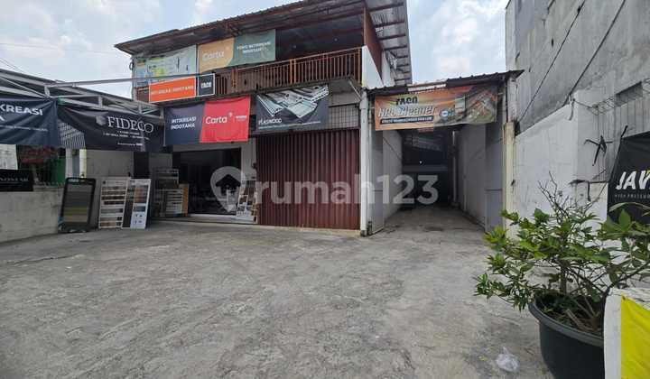 For Sale: Shop House and Warehouse, Strategic Location on Karang Tengah Street, Ciledug 2