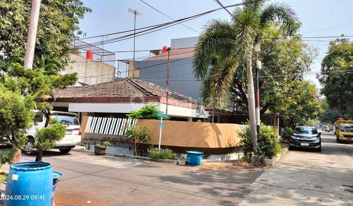 Dijual Cepat Rumah Tua Hoek di Pluit Selatan 1