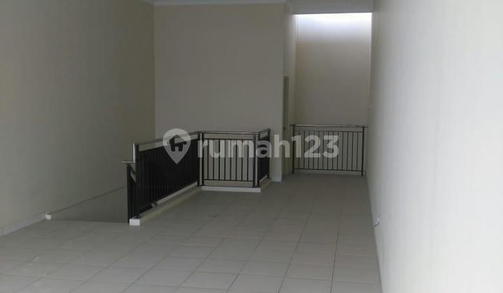 FOR SALE 3-STORY SHOPHOUSE ON MAIN ROAD, CENGKARENG, WEST JAKARTA FOR SALE 3-STORY SHOPHOUSE ON MAIN ROAD, CENGKARENG, WEST JAKARTA