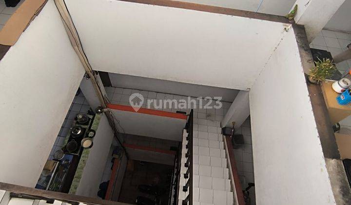 Dijual 3 Ruko Gandeng Kost di Jalan Keagungan, Taman Sari, Jakarta Barat 1