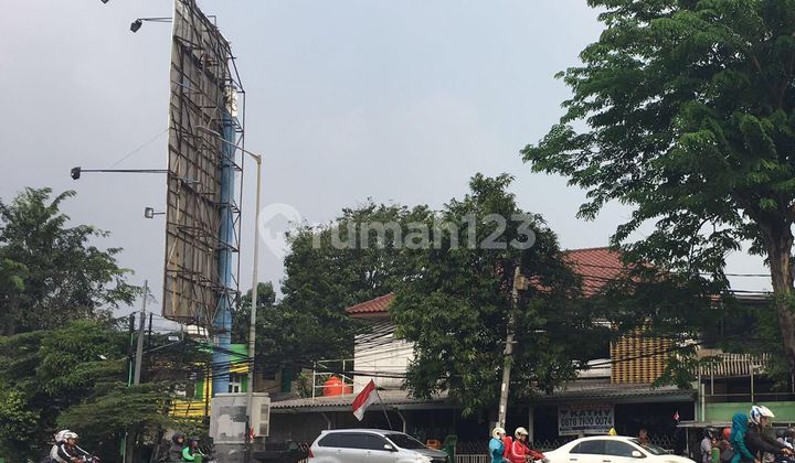 Rumah di Kebon Baru Tebet Jakarta Selatan Rumah di Kebon Baru Tebet Jakarta Selatan