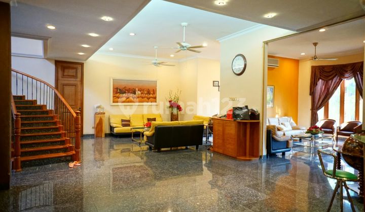 Dijual Rumah Mewah 2,5 Lantai di Pantai Mutiara, Jakarta Utara