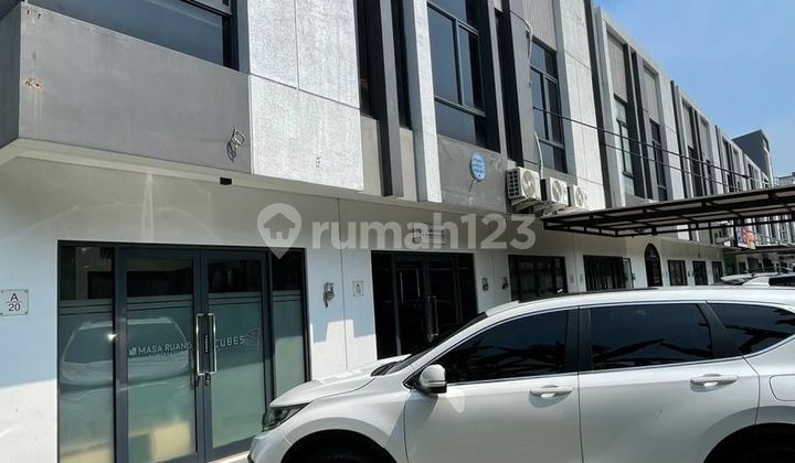 Ruko Strategis Hook BSD