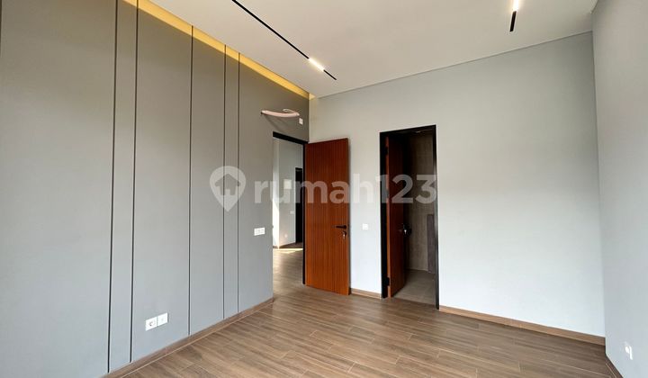 Rumah Mewah di Griyaloka BSD 2