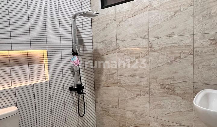 Brand New Rumah Dinusaloka Dekat Pintu Toll BSD 2