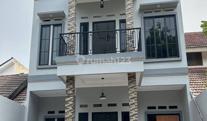 Rumah 2 Lantai Depan Taman Dan Samping Pintu Toll Bsd 1