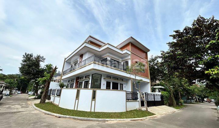Rumah Modern Minimalis 3 Lantai 2