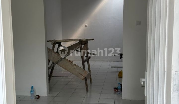 Ready-to-Occupy House in Ri Serpong BSD