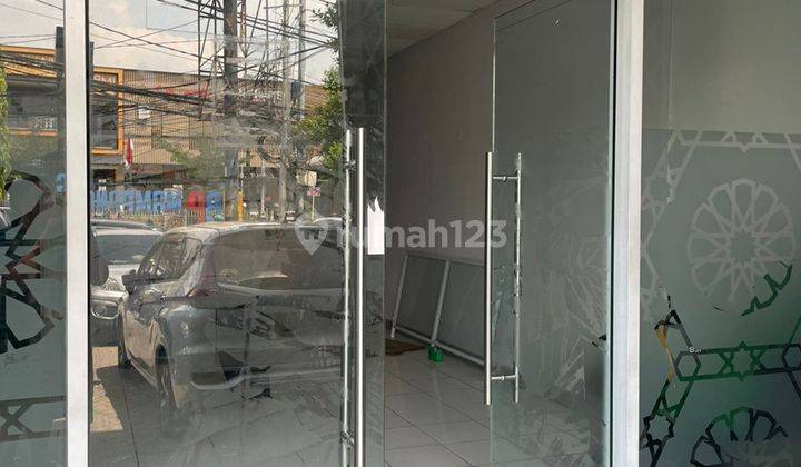 Disewakan Ruko 2 Lantai Ex Bank di Area Komersil, Pancoran Jakarta Selatan 2