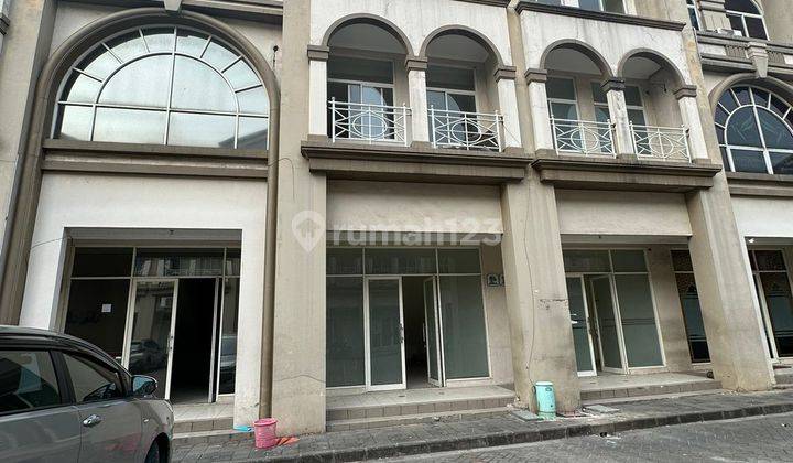 Disewakan Ruko 3 Lantai Di Grand Galaxy Bekasi 1