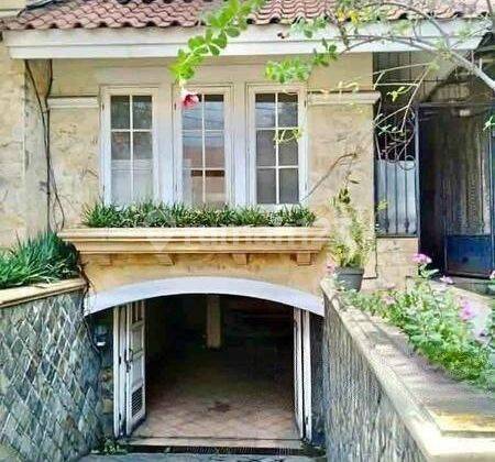 Best Price, Dijual Rumah Gaya Mediteranian Benhil 2