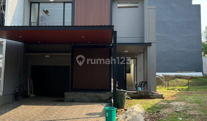 Rumah Sudut Kebayoran Residenc 1