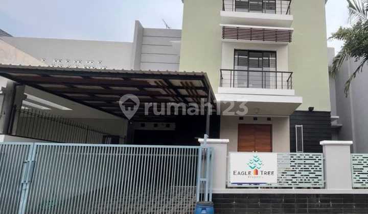 Rumah modern minimalis siap huni di Puspita Loka bsd Rumah modern minimalis siap huni di Puspita Loka bsd