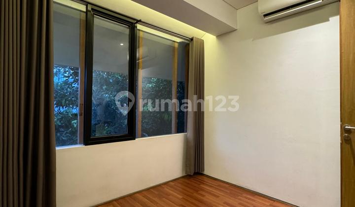 Rumah modern 2 lantai siap huni di Bintaro Jakarta Selatan  2