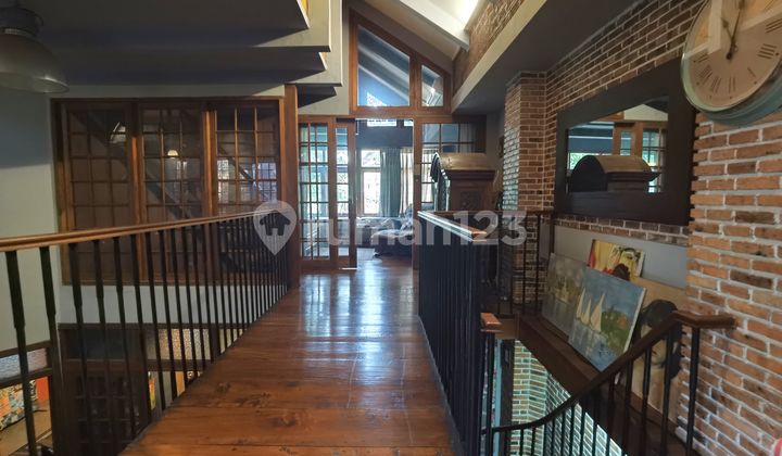 Rumah minimalis 2 lantai siap huni di Bintaro Sektor 5 2