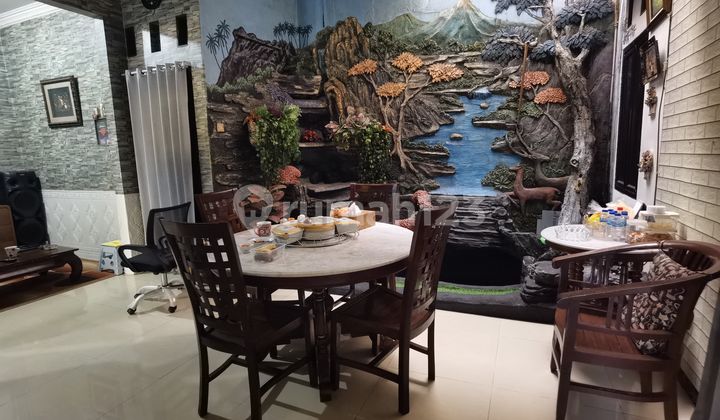 Rumah minimalis 2 lantai siap huni di Pondok pucung indah 