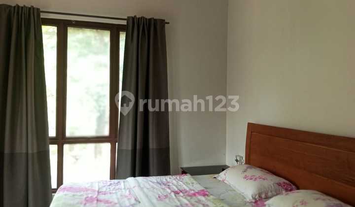 Rumah hook 2 lantai siap huni dalam cluster di Discovery Fiore