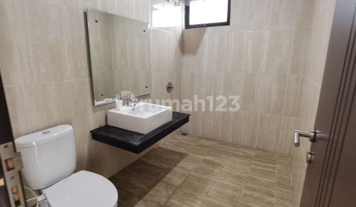 Modern 2-story house ready to occupy in a cluster at Kebayoran Residence. 2