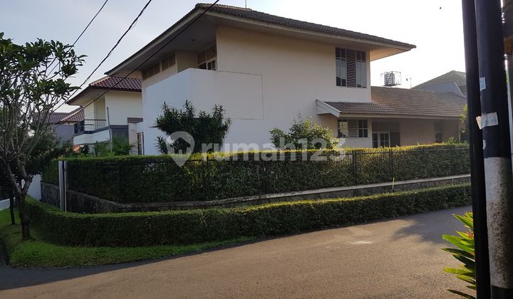 Rumah minimalis 2 lantai siap huni di Bintaro Sektor 1