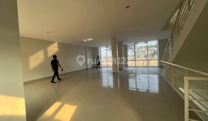 Ruko 3 Lantai Hadap Jalan Utama Tanpa Pintu Parkir, Lokasi Samgat Stratrgis Depan Kampus UMN  2