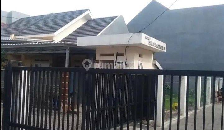 Rumah Murah Bagus di Dekat Bintaro  2