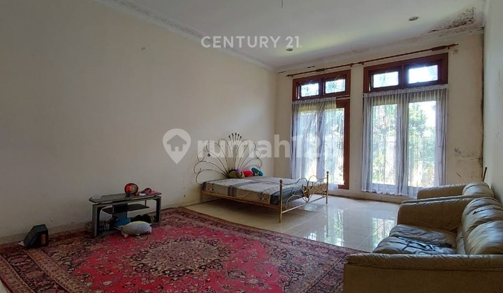 For Sale: Charming 2-Story Luxury House in Pisangan Ciputat HH16055 2