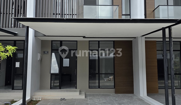 Rumah 2 Lantai di Lantai Indah Kapuk 2 Siap Huni