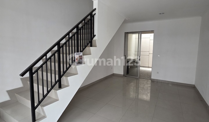 Rumah 2 Lantai di Pantai Indah Kapuk 2 Kamar Luas dan Nyaman 2