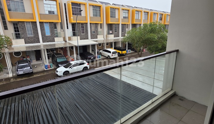 Rumah 2 Lantai di Pantai Indah Kapuk 2 Full Furnis Rumah 2 Lantai di Pantai Indah Kapuk 2 Full Furnis