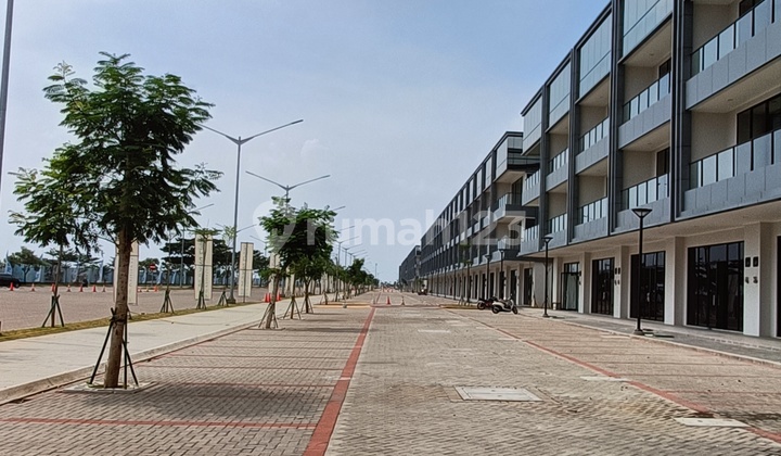 Ruko / Soho Lokasi Komersil Di Jalan Utama Pantai Indah Kapuk