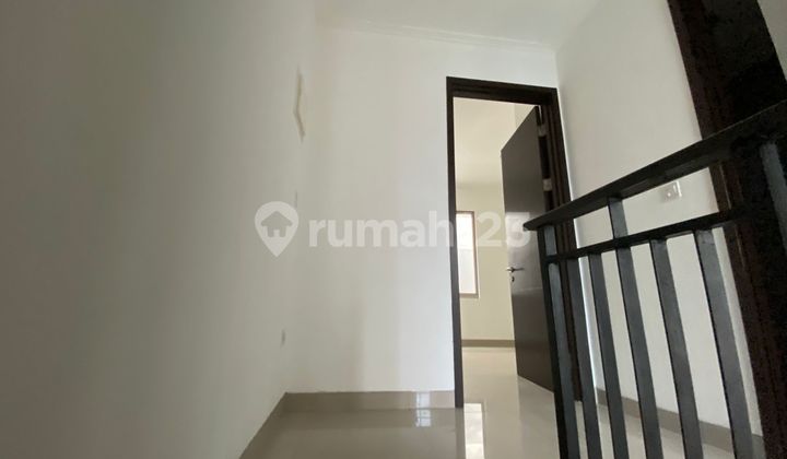 Rumah 2 Kamar Tidur di Pantai Indah Kapuk 2