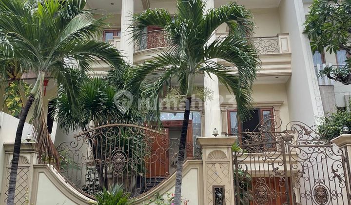 Dijual Cepat Rumah Pantai Indah Kapuk Bangunan Gaya Clasic