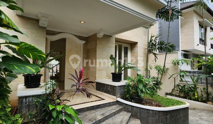Dijual Rumah Mewah di Pondok Indah Lingkungan Aman dan Nyaman Dijual Rumah Mewah di Pondok Indah Lingkungan Aman dan Nyaman