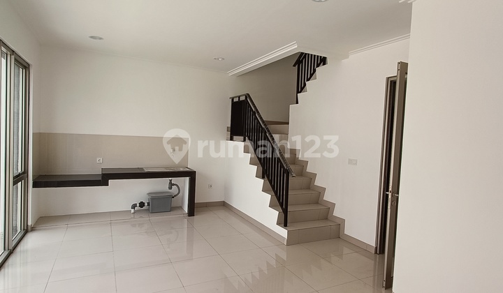 Rumah 8X10 di Pantai Inda Kapuk Bersih dan Terawat 2