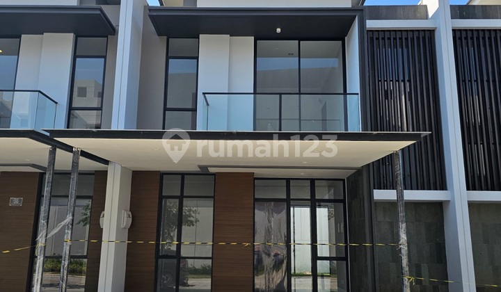 Rumah 8X20 di Pantai Indah Kapuk 2 Kondisi Baru dan Bagus