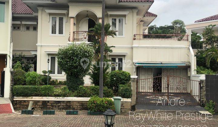 Rumah Semi Furnished Bagus SHM - Sertifikat Hak Milik di Bukit Gading Villa, Kelapa Gading