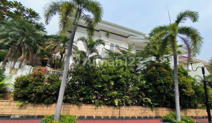 Rumah, 1 Lantai, SHM, di Kelapa Gading, Bukit Gading Villa, Mewah