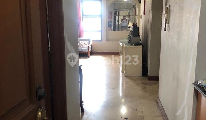 Apartemen Grand Tropik 3 BR Semi Furnished. Cwrp 3